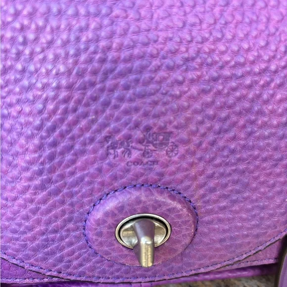 COACH Bleecker Mini Brooklyn Messenger & Matching Wristlet Set – Loganberry - Picture 5 of 13